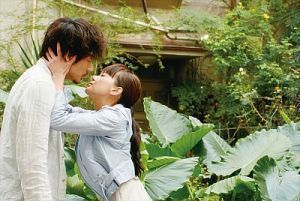 綾野剛のキスシーンはセクシー？胸キュン？どのキスシーンが好き！？の画像